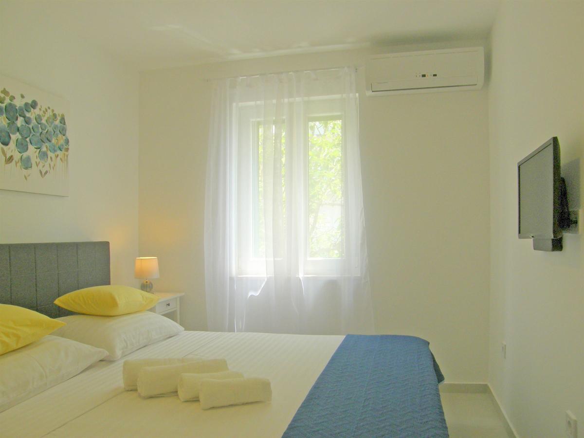 Apartments Mare Primosten Ngoại thất bức ảnh