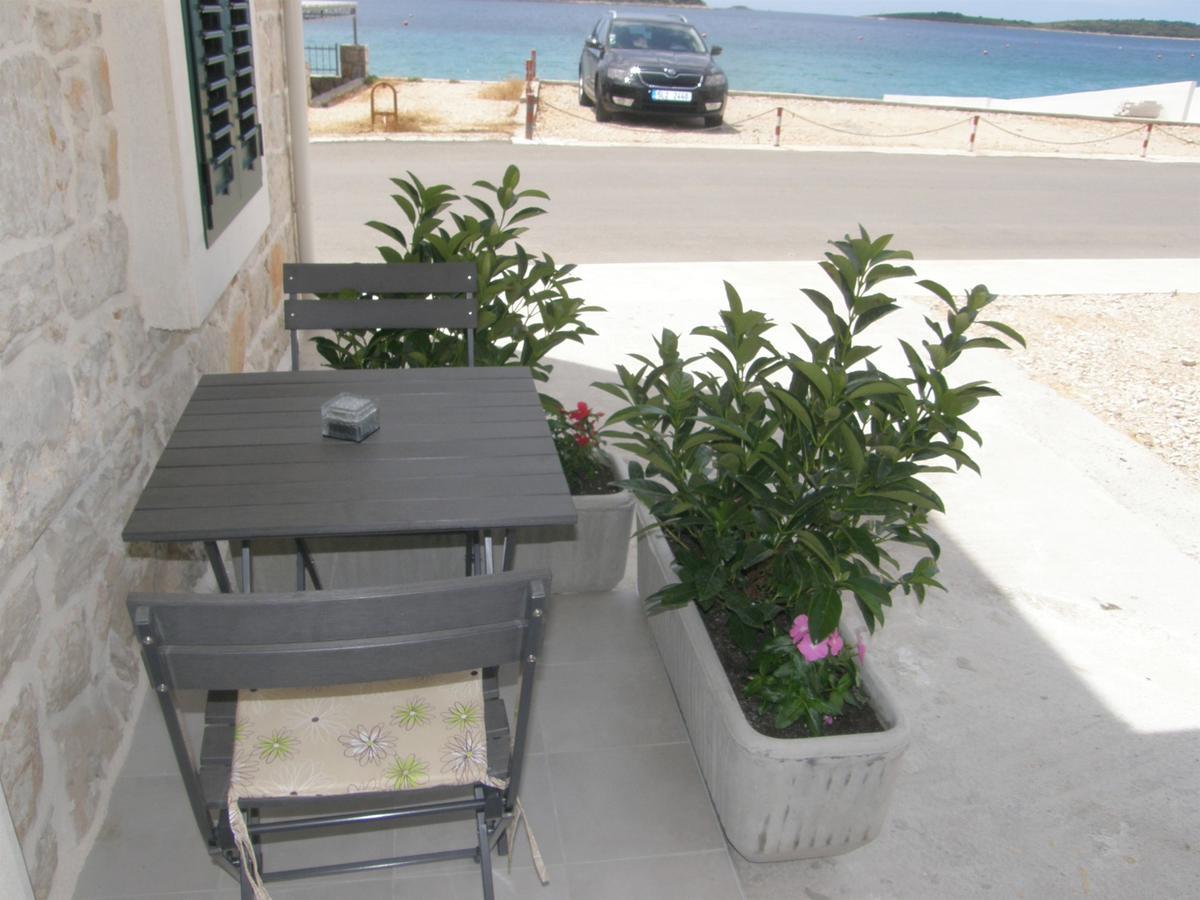 Apartments Mare Primosten Ngoại thất bức ảnh